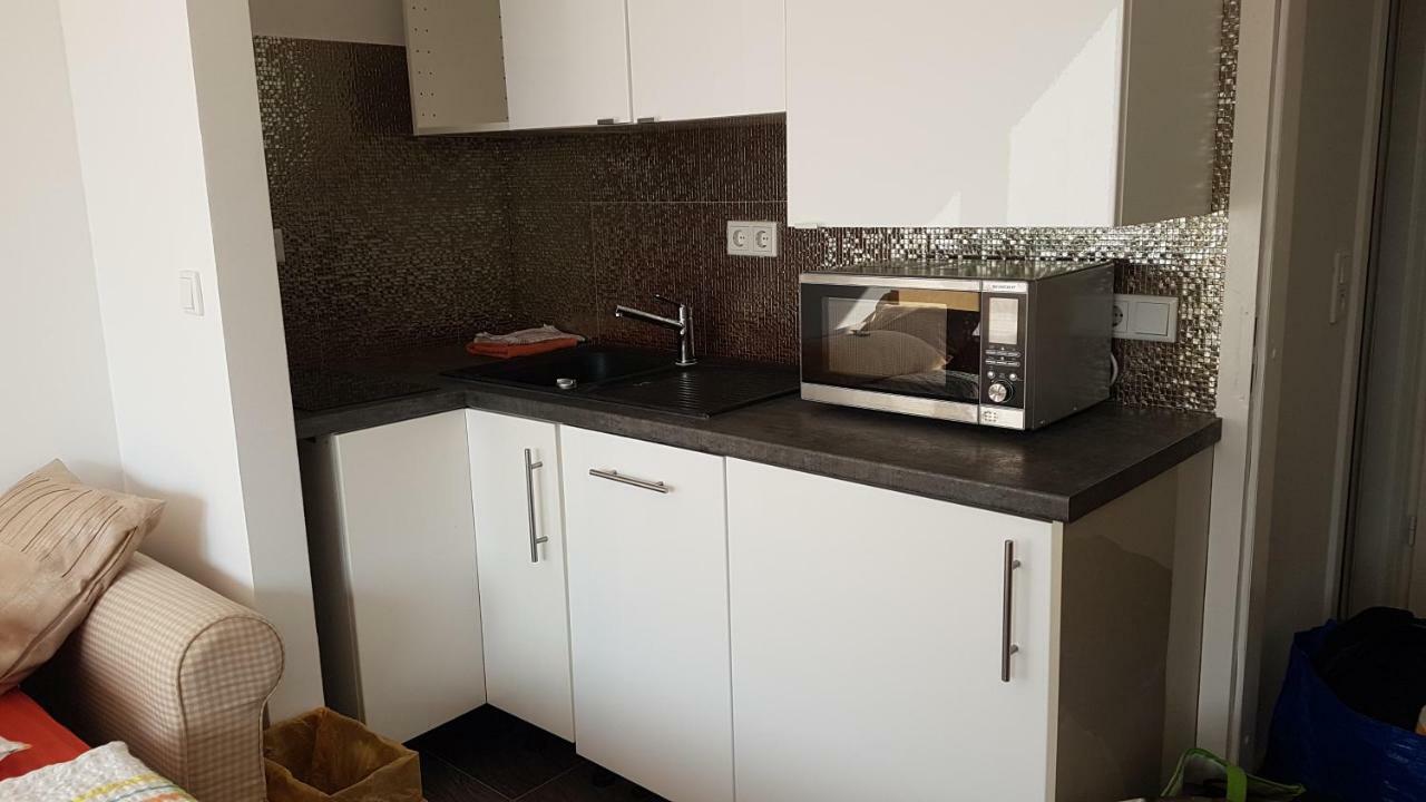 Sonniges Modernes Appartement Hoehenberg Кёльн Экстерьер фото