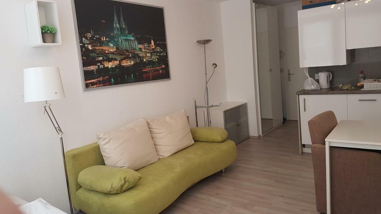 Sonniges Modernes Appartement Hoehenberg Кёльн Экстерьер фото