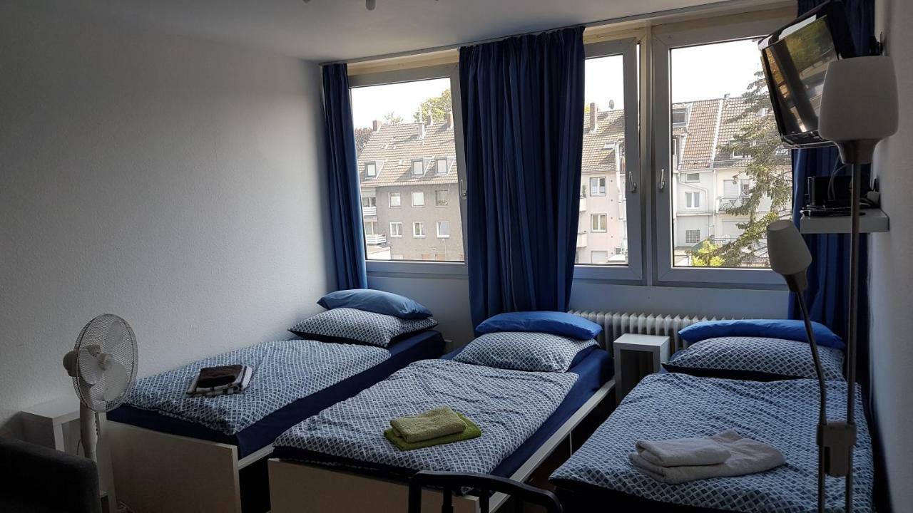Sonniges Modernes Appartement Hoehenberg Кёльн Экстерьер фото