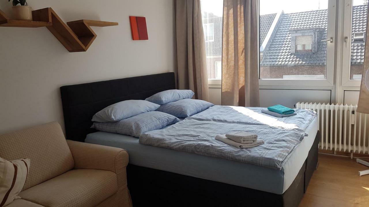 Sonniges Modernes Appartement Hoehenberg Кёльн Экстерьер фото