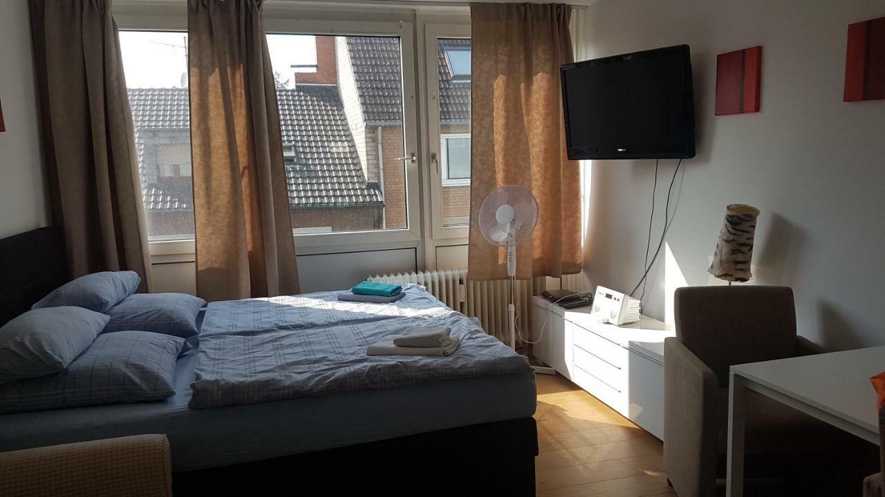 Sonniges Modernes Appartement Hoehenberg Кёльн Экстерьер фото