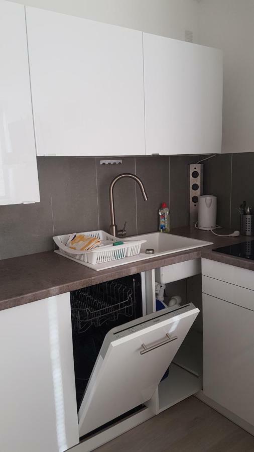 Sonniges Modernes Appartement Hoehenberg Кёльн Экстерьер фото